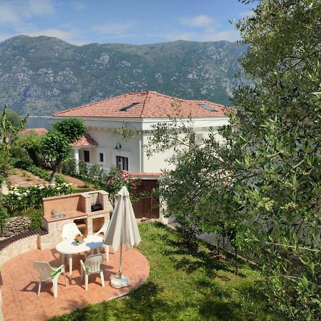 Holiday House In The Kotor Bay Dış mekan fotoğraf